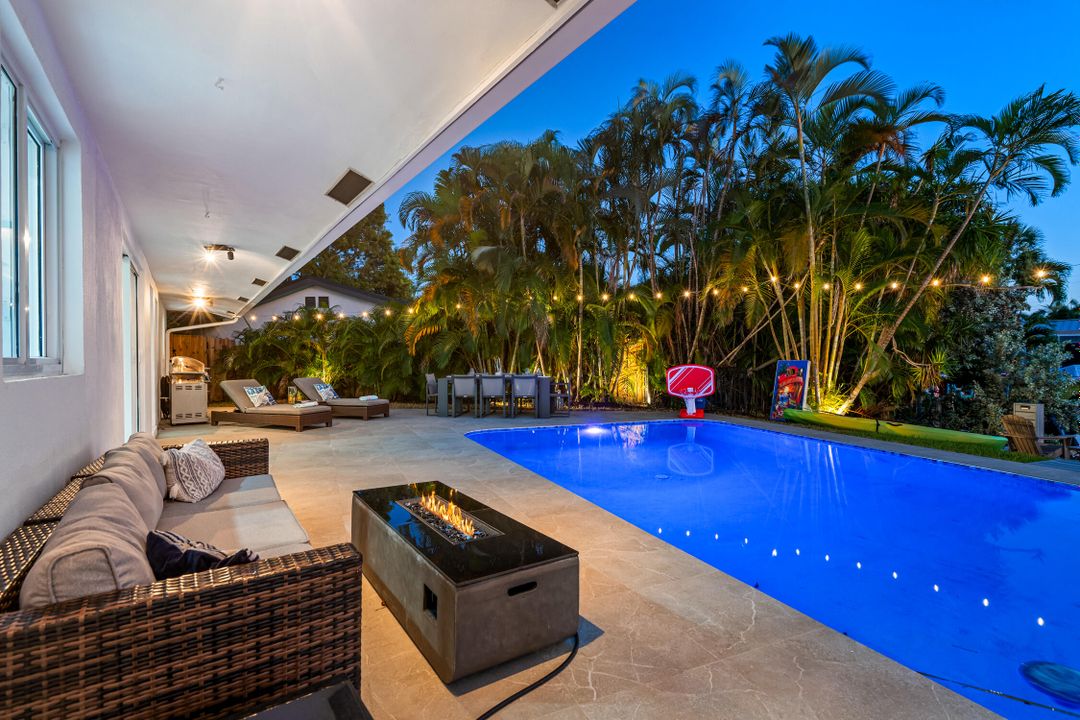 Active With Contract: $1,089,999 (4 beds, 2 baths, 1502 Square Feet)