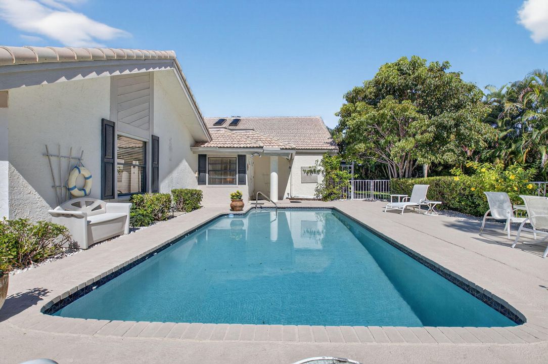 Activo con contrato: $599,999 (3 camas, 3 baños, 2193 Pies cuadrados)