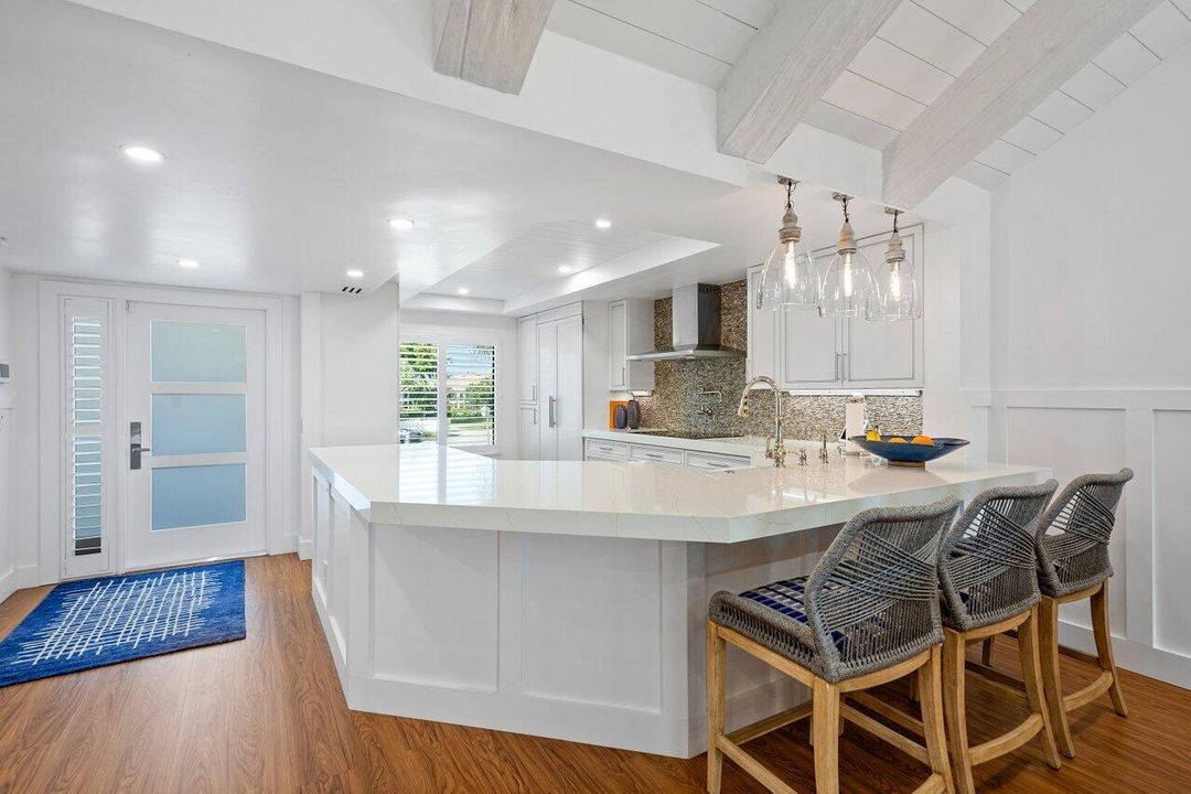 待售: $649,900 (2 贝兹, 2 浴室, 1475 平方英尺)