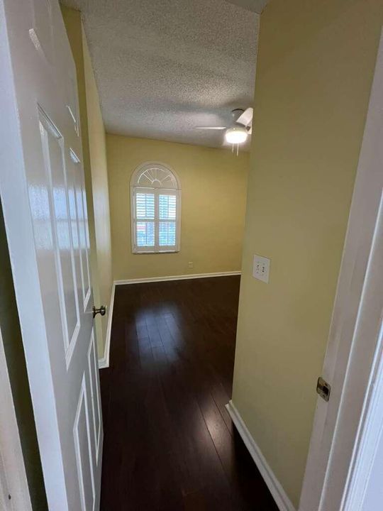 На продажу: $345,000 (2 спален, 2 ванн, 1250 Квадратных фут)