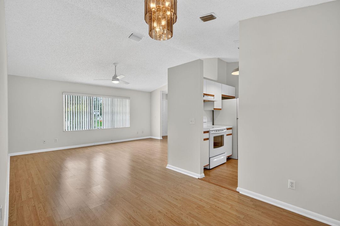 For Sale: $339,000 (3 beds, 2 baths, 1412 Square Feet)