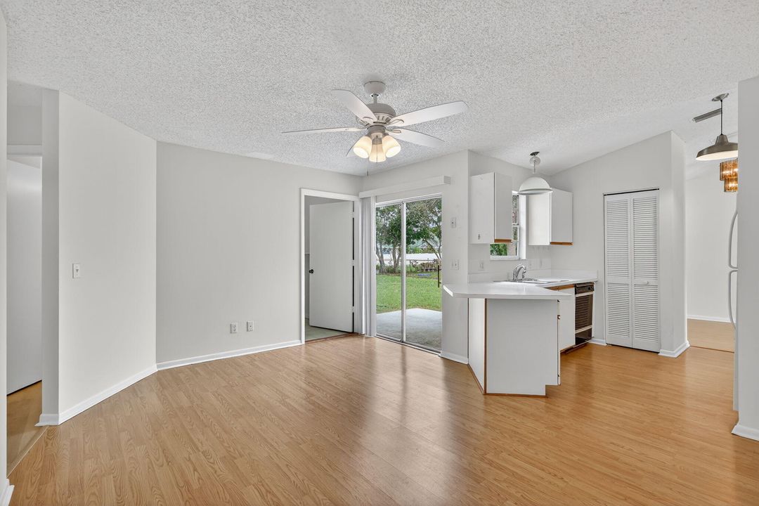 For Sale: $339,000 (3 beds, 2 baths, 1412 Square Feet)