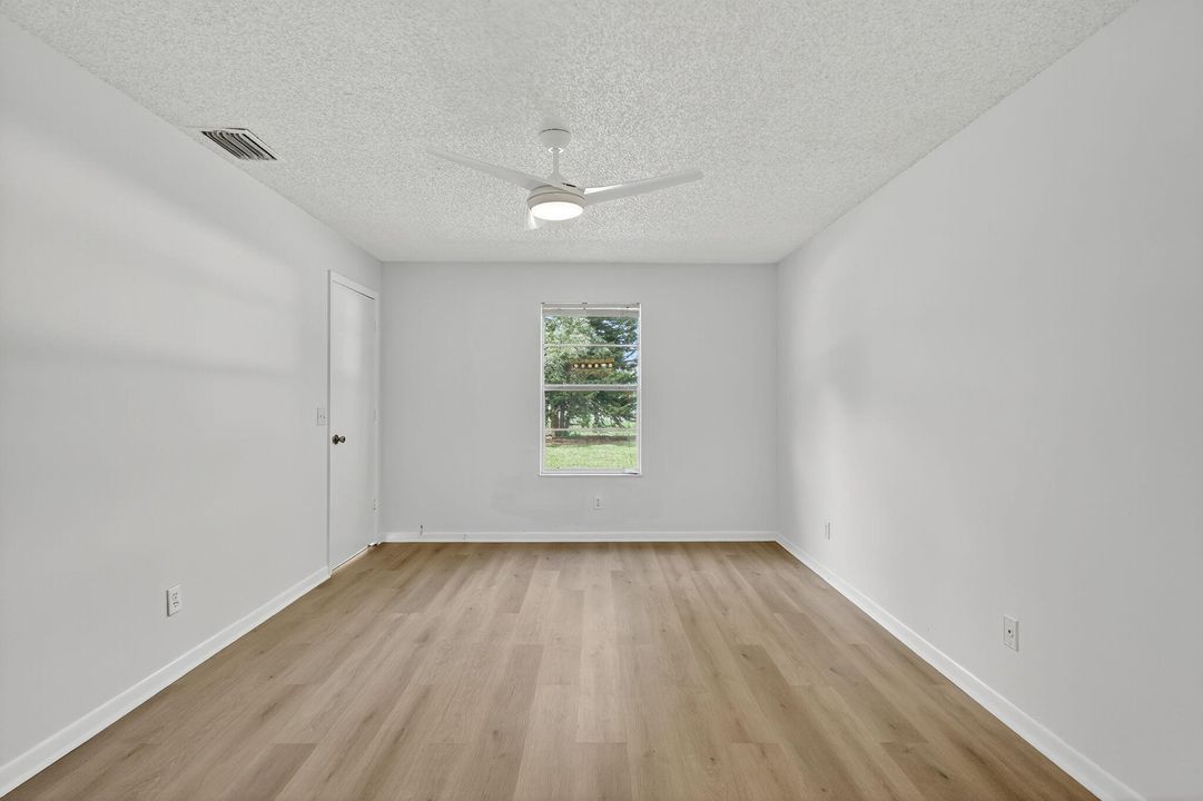 For Sale: $339,000 (3 beds, 2 baths, 1412 Square Feet)