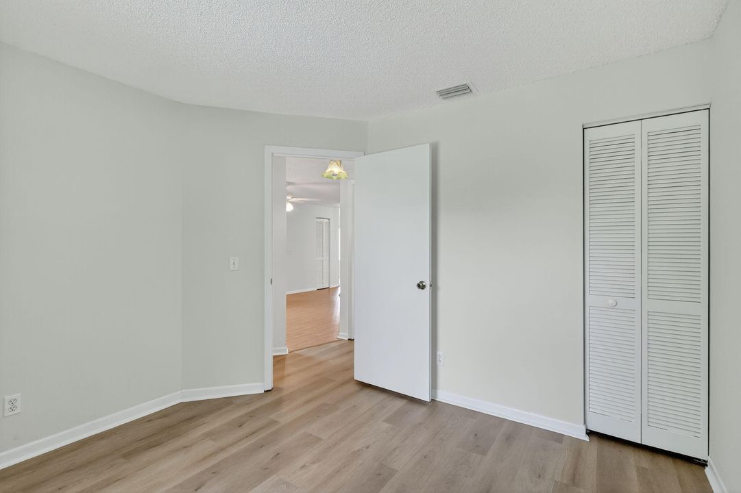 For Sale: $339,000 (3 beds, 2 baths, 1412 Square Feet)