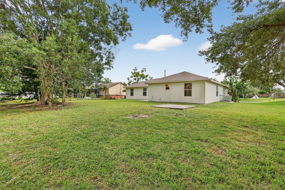 For Sale: $339,000 (3 beds, 2 baths, 1412 Square Feet)