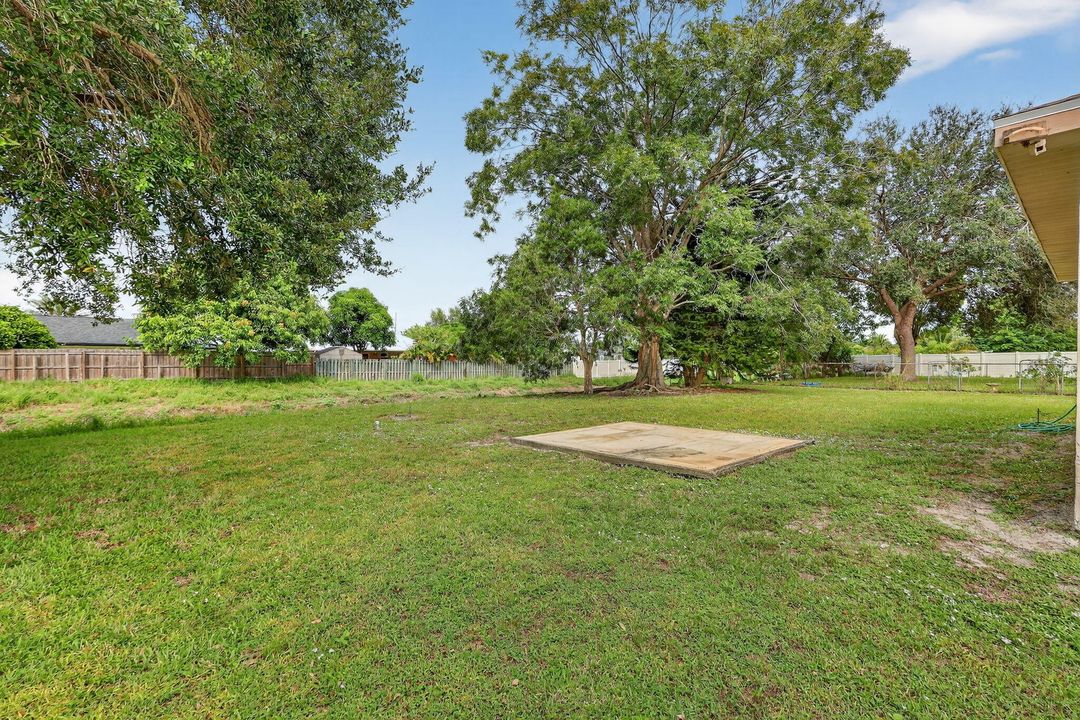 For Sale: $339,000 (3 beds, 2 baths, 1412 Square Feet)