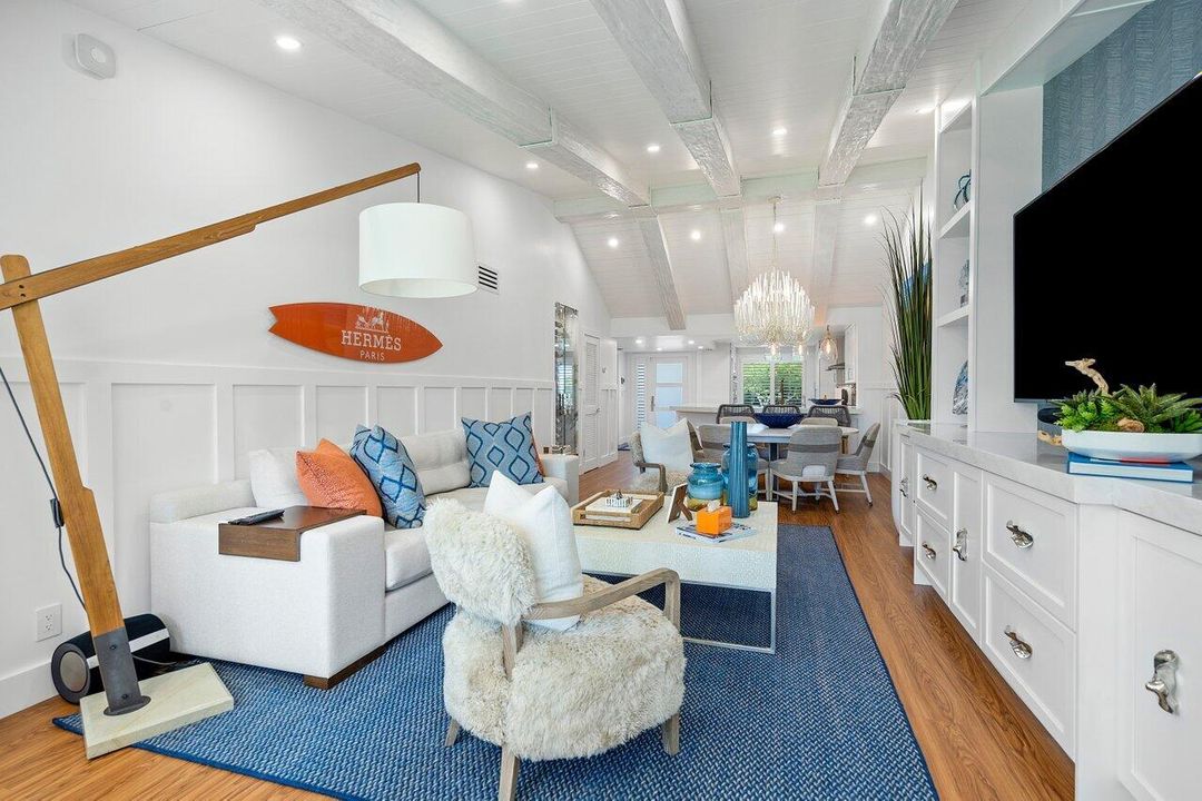 待售: $649,900 (2 贝兹, 2 浴室, 1475 平方英尺)