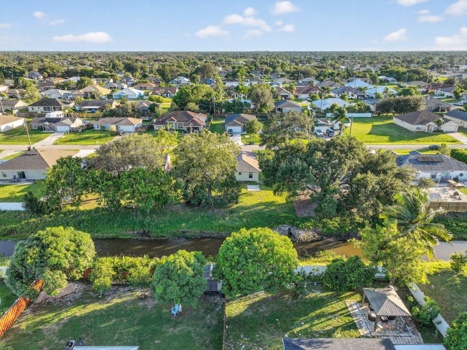 For Sale: $339,000 (3 beds, 2 baths, 1412 Square Feet)