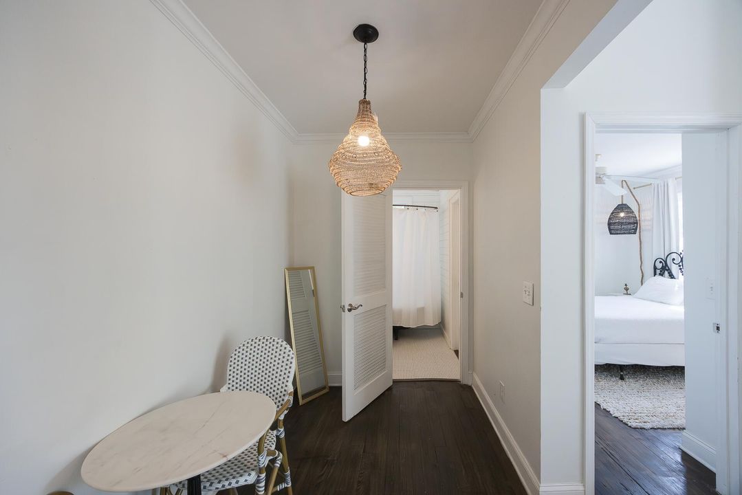 For Rent: $17,000 (7 beds, 4 baths, 3796 Square Feet)