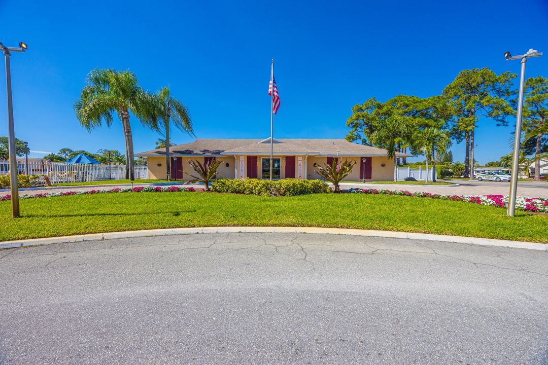 На продажу: $132,000 (3 спален, 2 ванн, 1450 Квадратных фут)