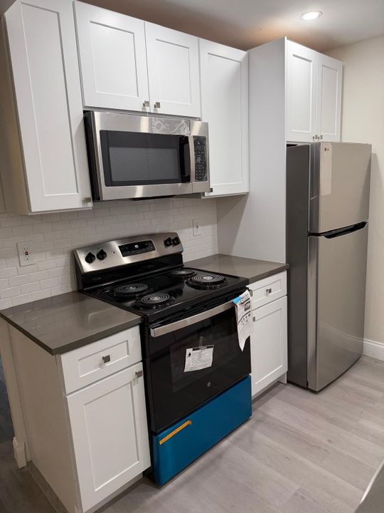 На продажу: $154,500 (1 спален, 1 ванн, 738 Квадратных фут)