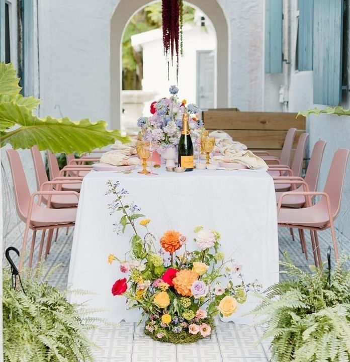 For Rent: $17,000 (7 beds, 4 baths, 3796 Square Feet)