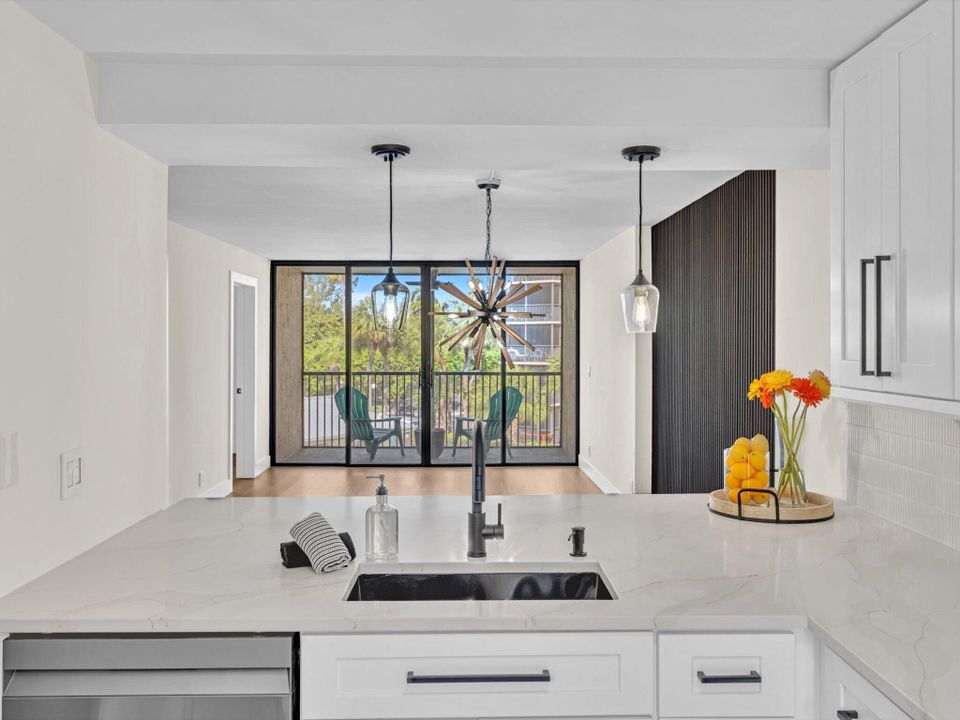 En Venta: $425,000 (2 camas, 2 baños, 1095 Pies cuadrados)