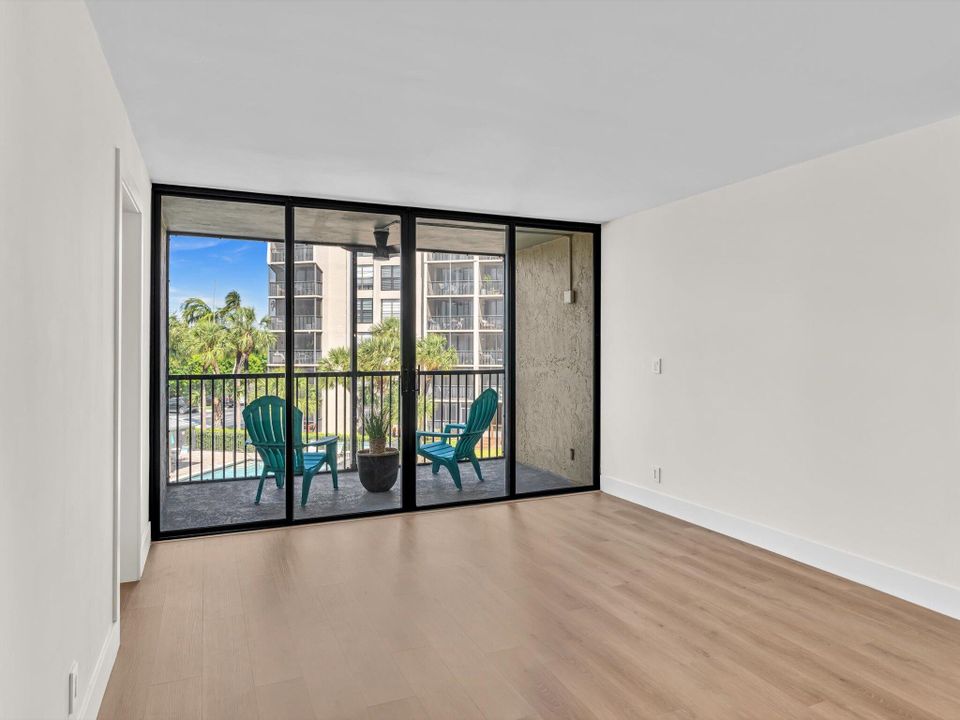 En Venta: $425,000 (2 camas, 2 baños, 1095 Pies cuadrados)