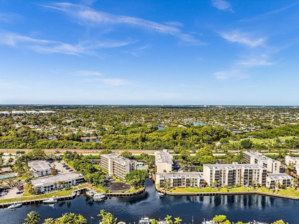 En Venta: $425,000 (2 camas, 2 baños, 1095 Pies cuadrados)