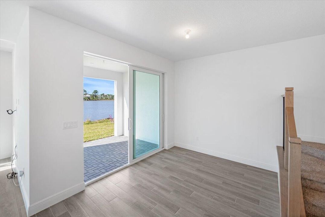 出租: $3,375 (3 贝兹, 2 浴室, 2547 平方英尺)