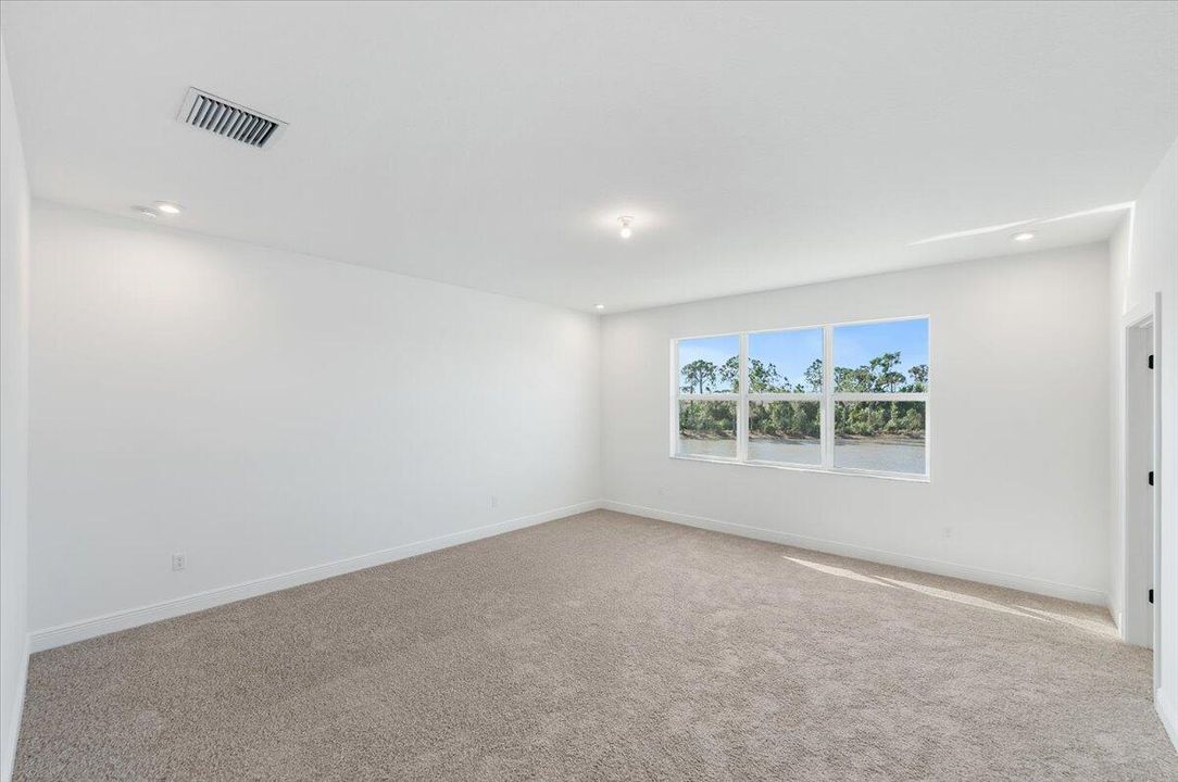 出租: $3,375 (3 贝兹, 2 浴室, 2547 平方英尺)