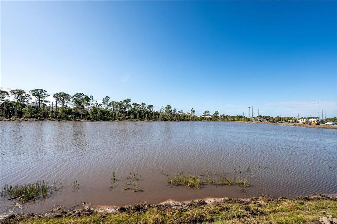 出租: $3,375 (3 贝兹, 2 浴室, 2547 平方英尺)