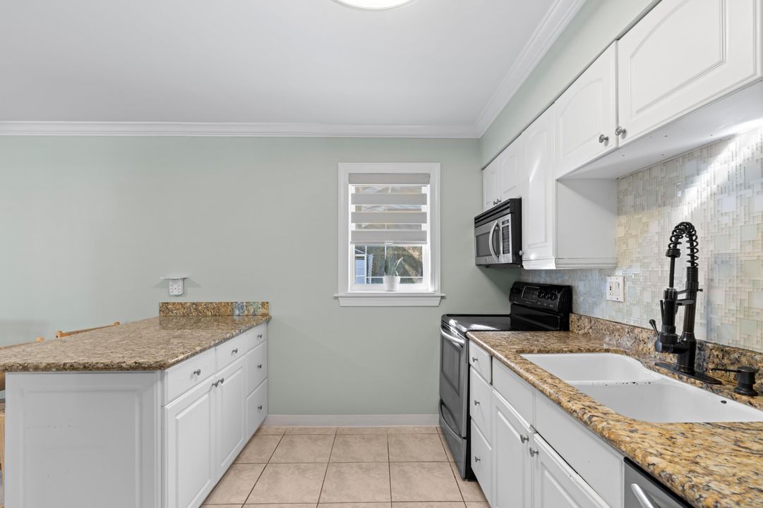 待售: $554,000 (4 贝兹, 2 浴室, 1730 平方英尺)