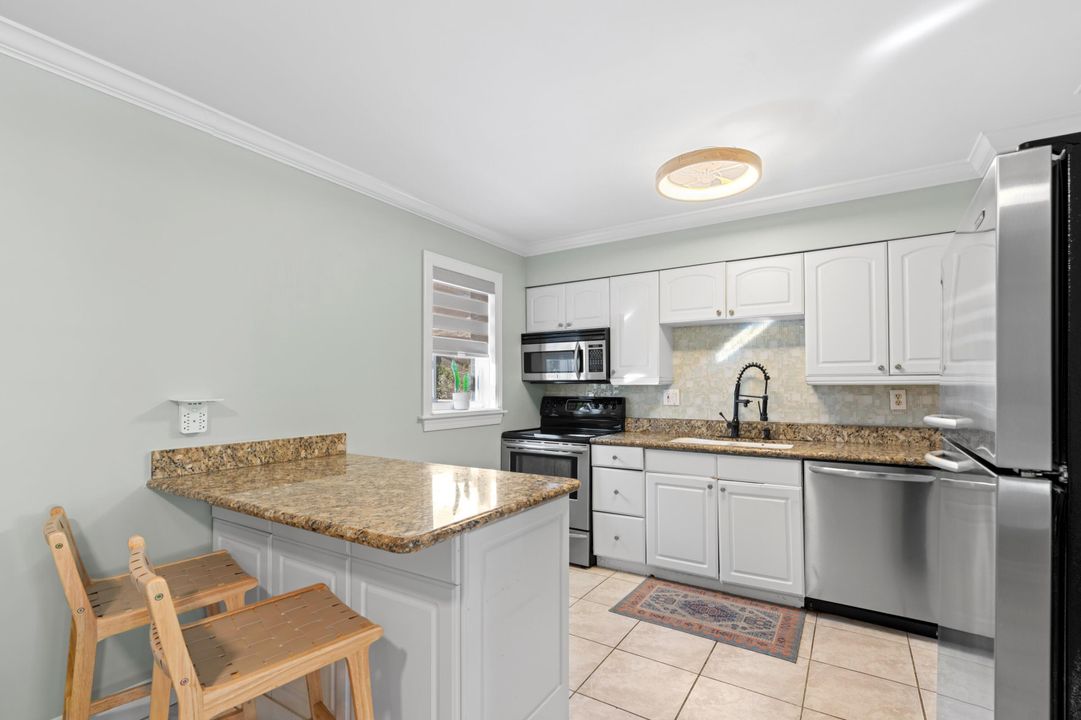 待售: $554,000 (4 贝兹, 2 浴室, 1730 平方英尺)