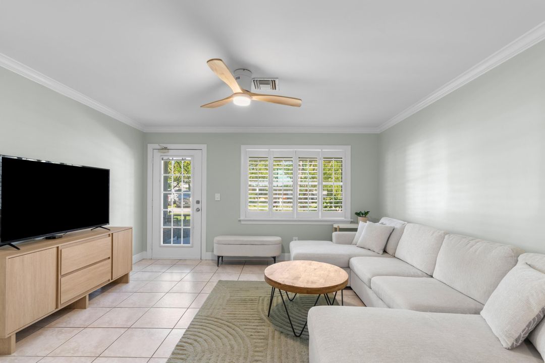 待售: $554,000 (4 贝兹, 2 浴室, 1730 平方英尺)