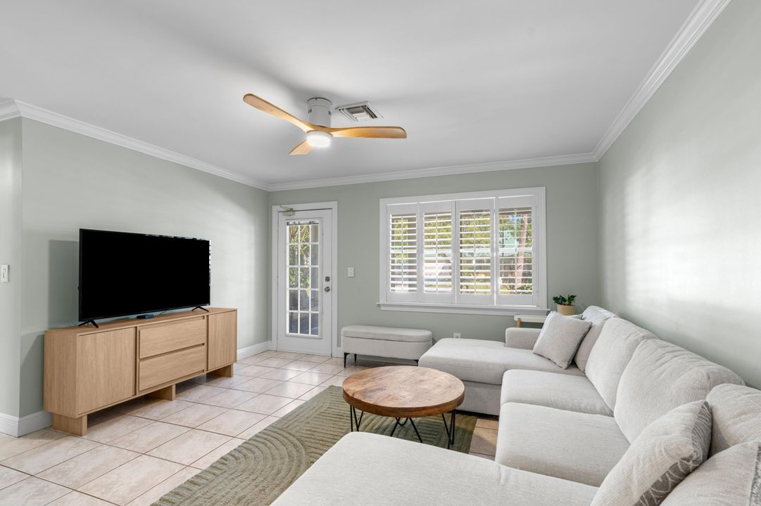 待售: $554,000 (4 贝兹, 2 浴室, 1730 平方英尺)