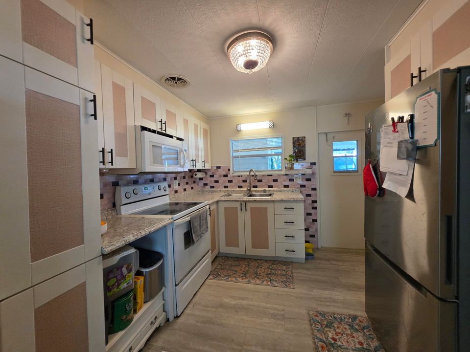 待售: $40,000 (2 贝兹, 1 浴室, 850 平方英尺)