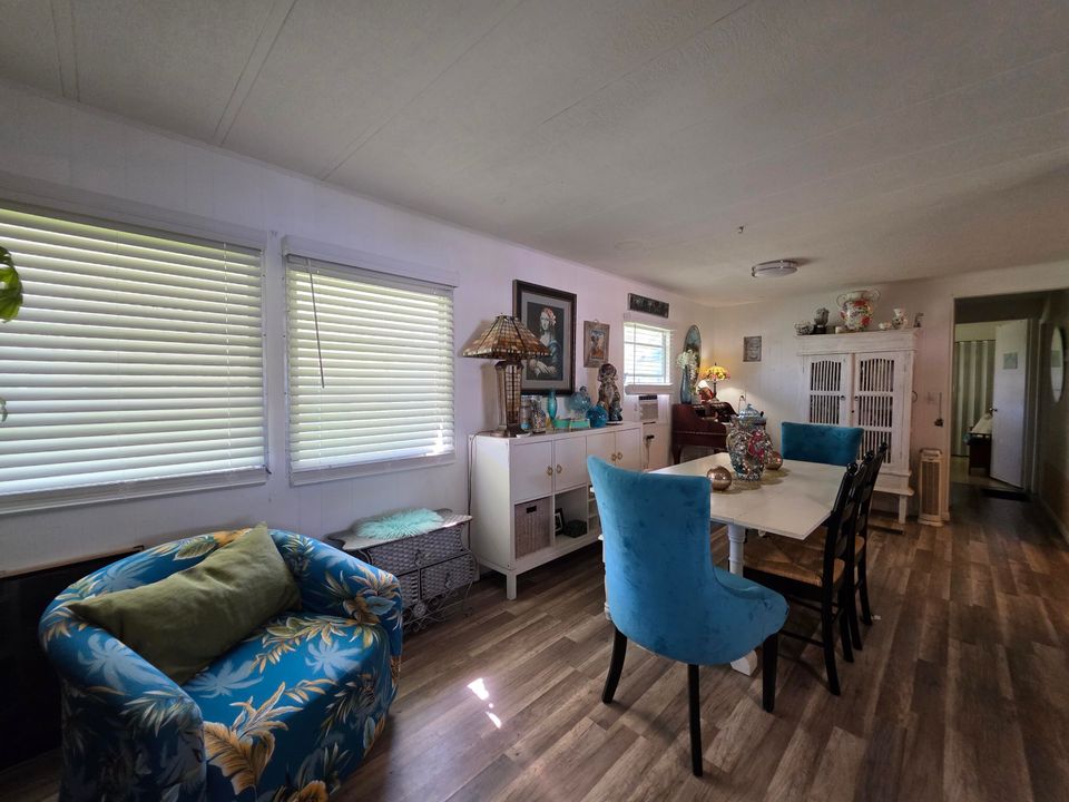 待售: $40,000 (2 贝兹, 1 浴室, 850 平方英尺)