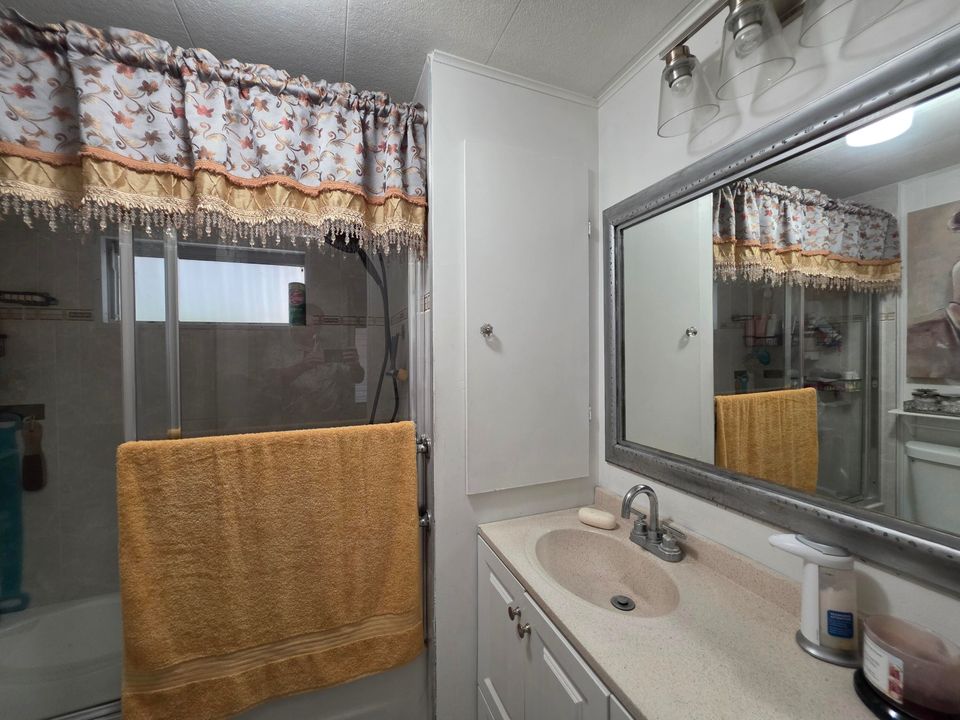 待售: $40,000 (2 贝兹, 1 浴室, 850 平方英尺)