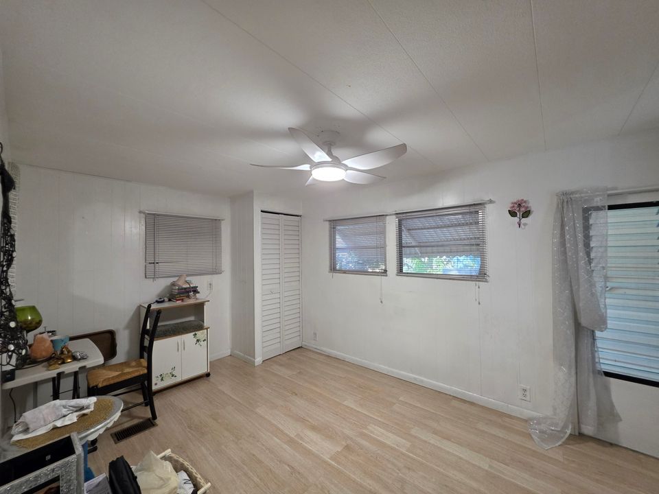 待售: $40,000 (2 贝兹, 1 浴室, 850 平方英尺)