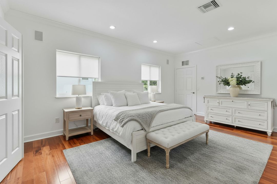 For Sale: $2,499,000 (4 beds, 3 baths, 4661 Square Feet)