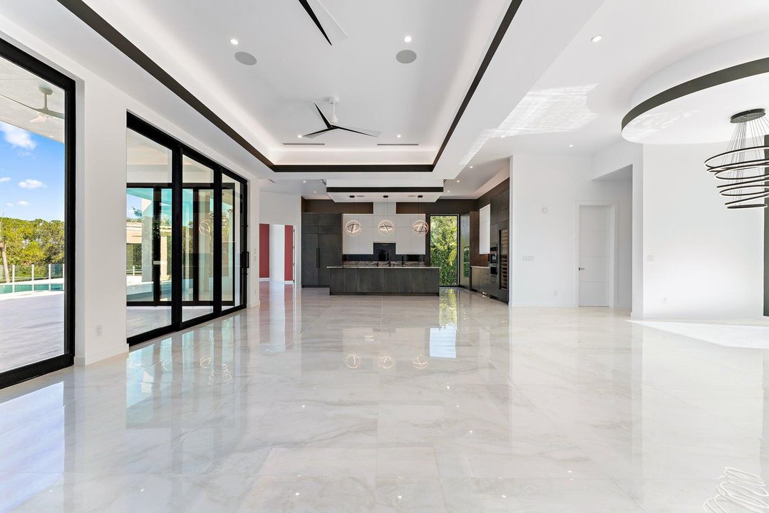 На продажу: $7,775,000 (4 спален, 4 ванн, 4753 Квадратных фут)