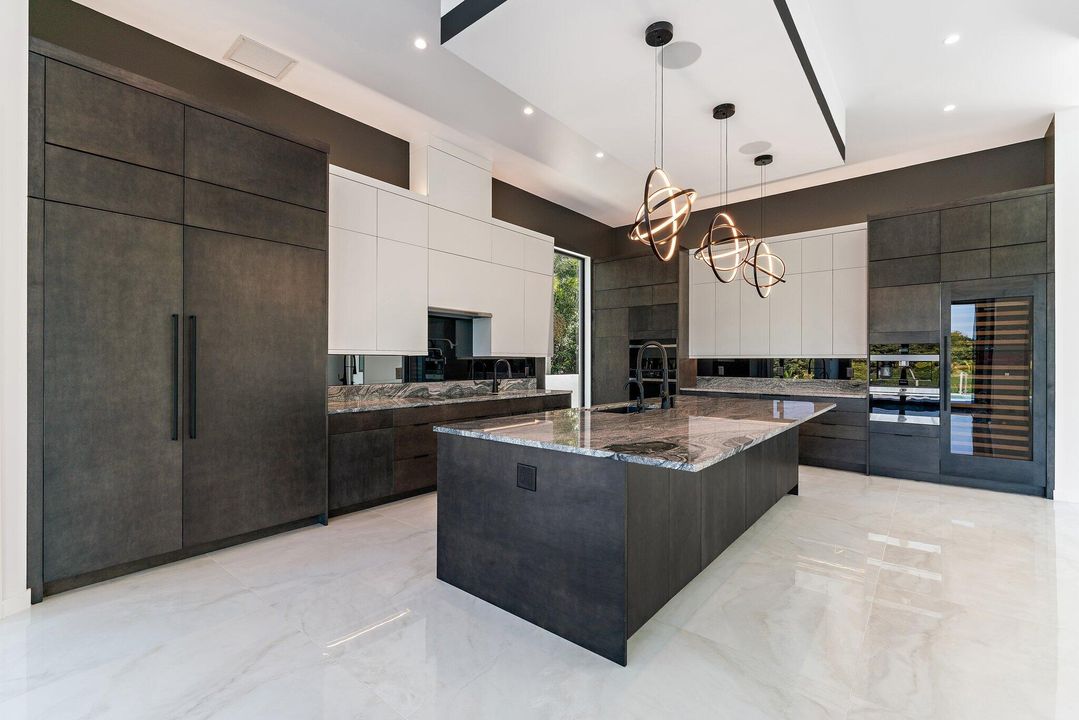 На продажу: $7,775,000 (4 спален, 4 ванн, 4753 Квадратных фут)