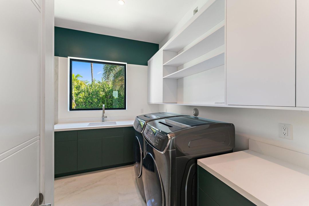 На продажу: $7,775,000 (4 спален, 4 ванн, 4753 Квадратных фут)