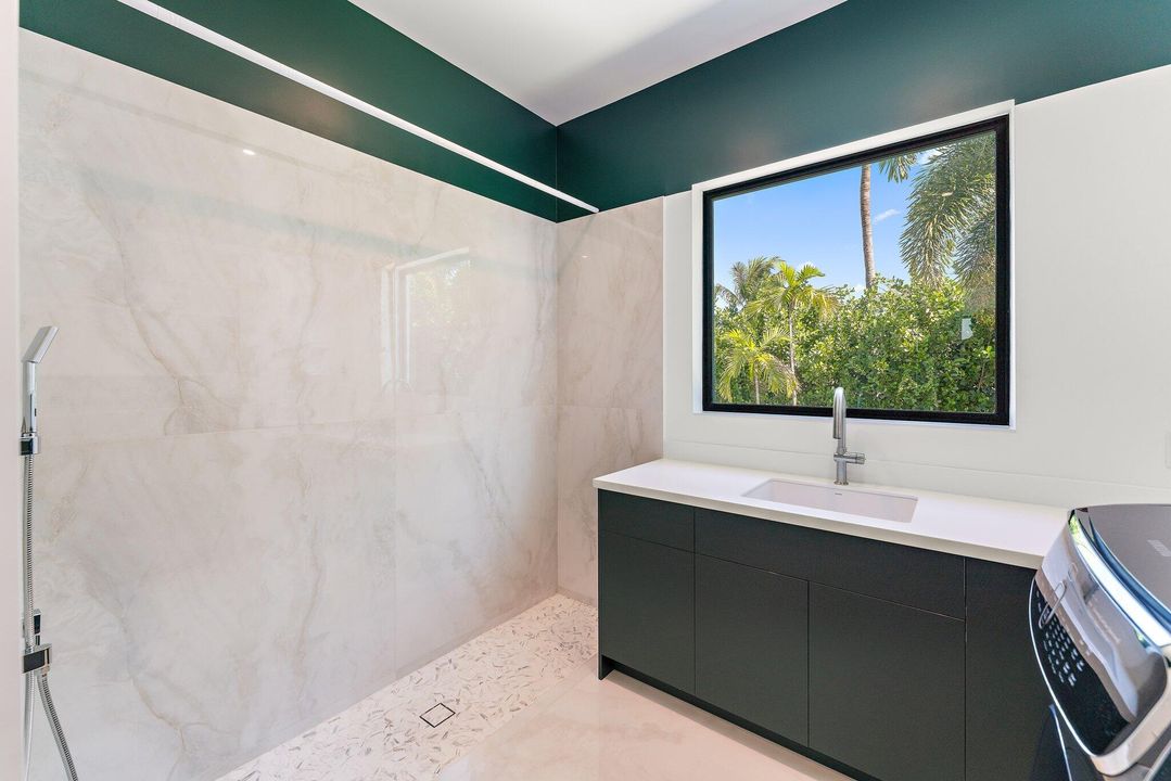 На продажу: $7,775,000 (4 спален, 4 ванн, 4753 Квадратных фут)