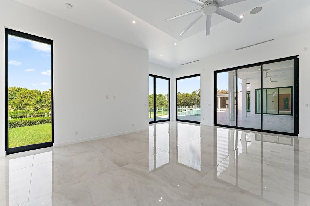 На продажу: $7,775,000 (4 спален, 4 ванн, 4753 Квадратных фут)