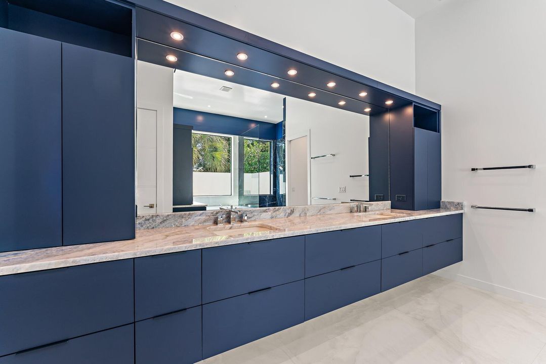 На продажу: $7,775,000 (4 спален, 4 ванн, 4753 Квадратных фут)