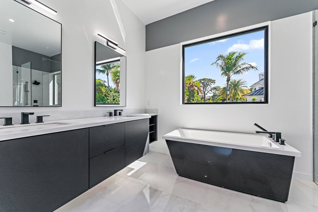 На продажу: $7,775,000 (4 спален, 4 ванн, 4753 Квадратных фут)