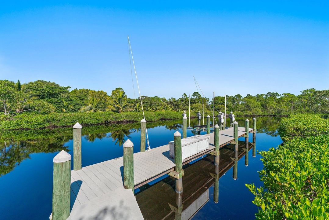 На продажу: $7,775,000 (4 спален, 4 ванн, 4753 Квадратных фут)