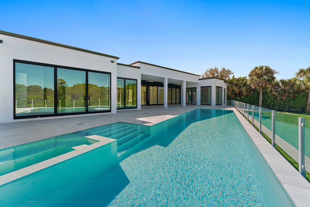 На продажу: $7,775,000 (4 спален, 4 ванн, 4753 Квадратных фут)