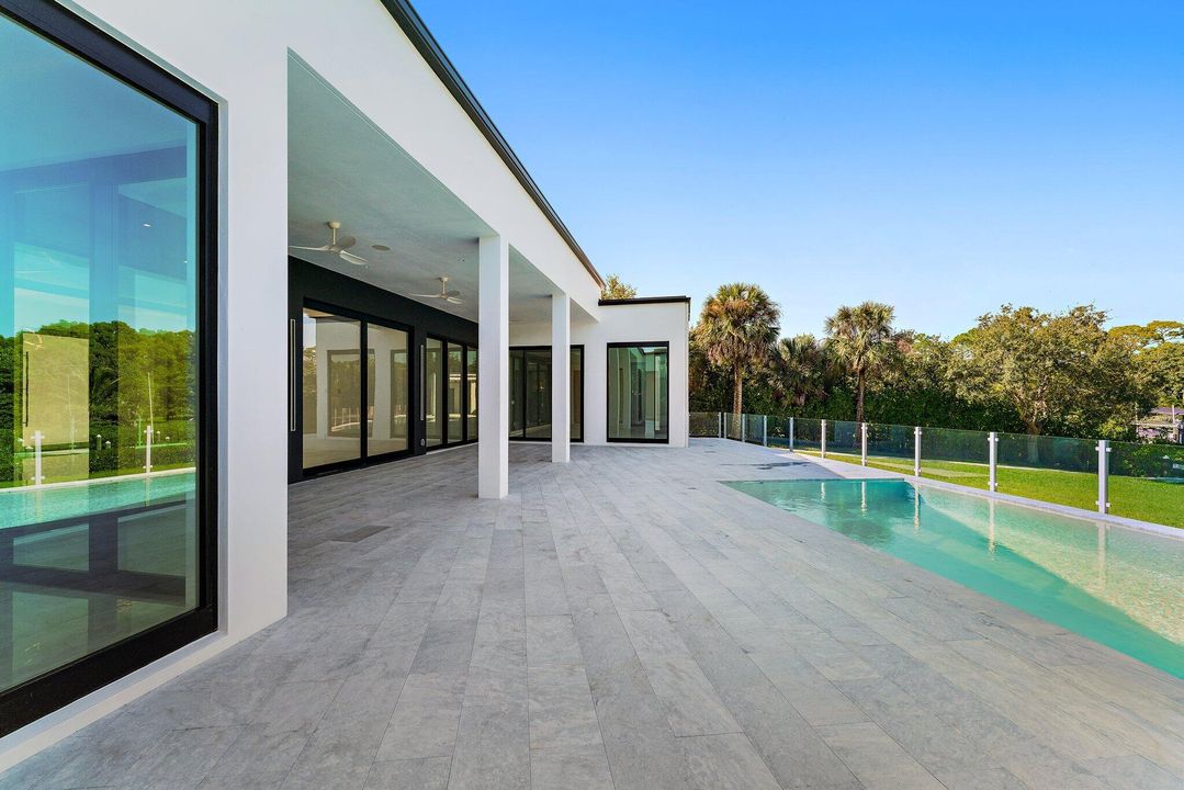 На продажу: $7,775,000 (4 спален, 4 ванн, 4753 Квадратных фут)