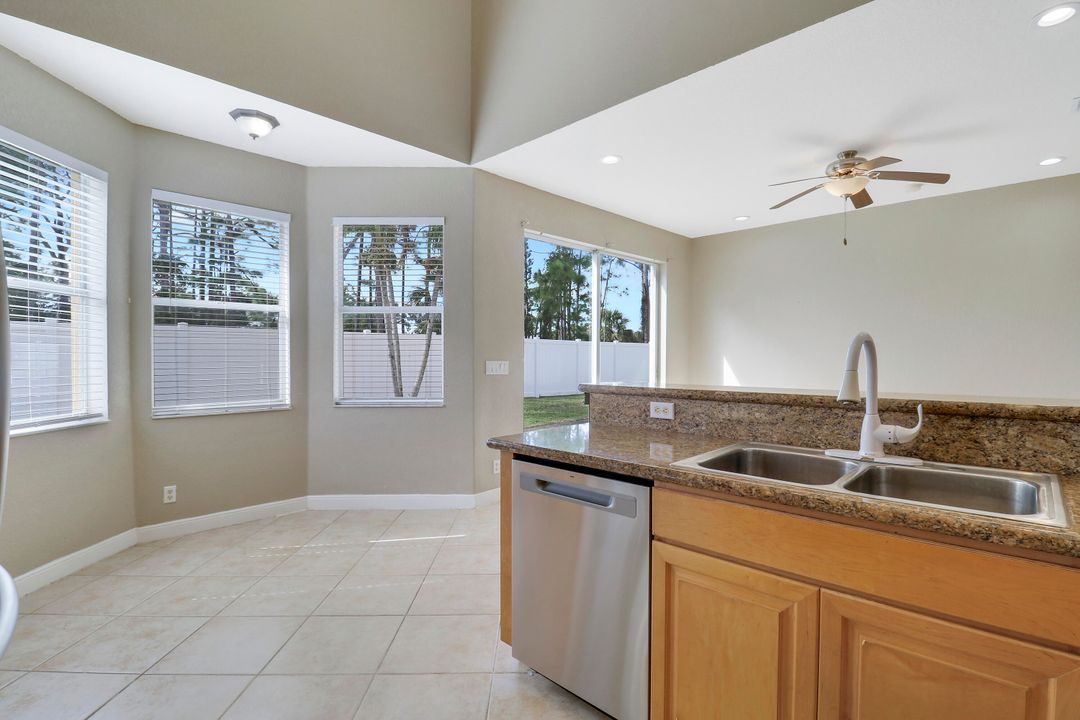 出租: $2,500 (5 贝兹, 2 浴室, 2229 平方英尺)