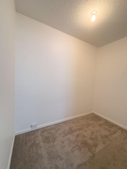 For Sale: $289,900 (2 beds, 2 baths, 1348 Square Feet)