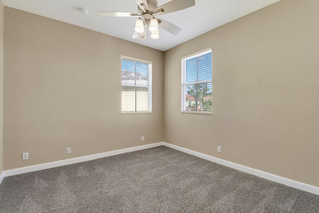 出租: $2,500 (5 贝兹, 2 浴室, 2229 平方英尺)