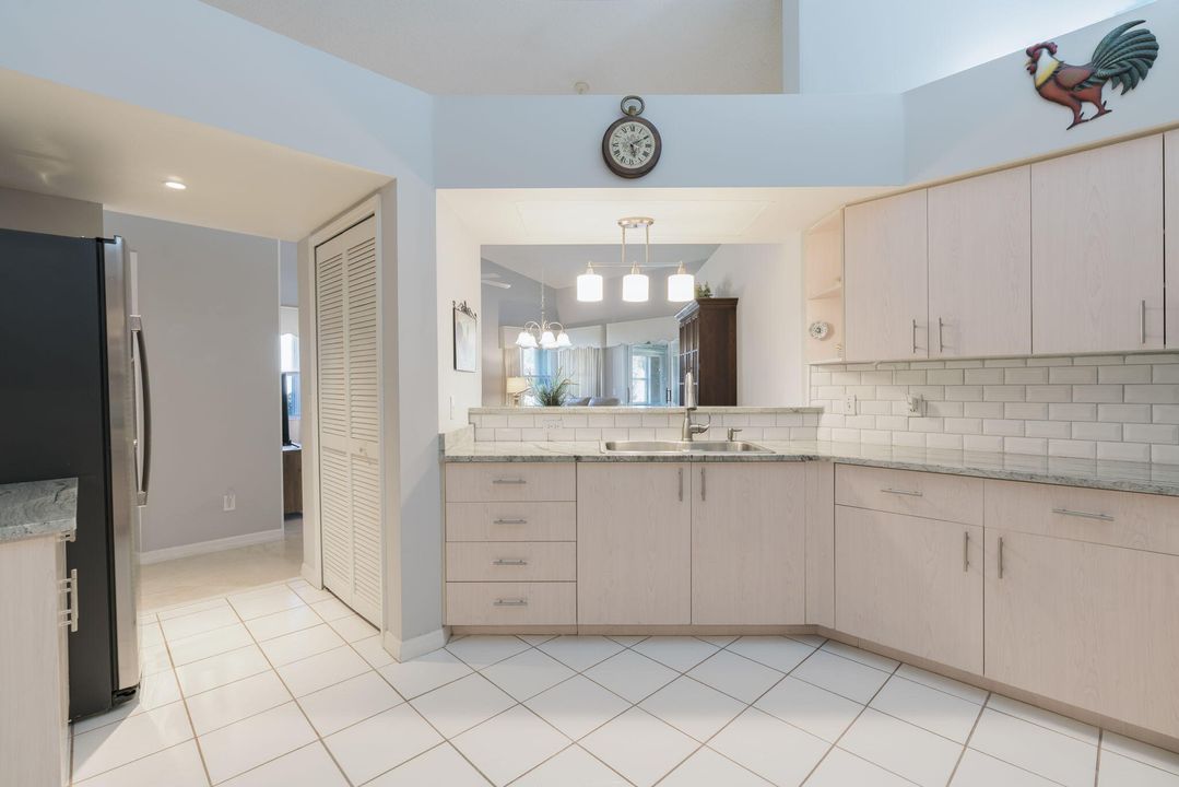 合同活跃: $315,000 (2 贝兹, 2 浴室, 1444 平方英尺)