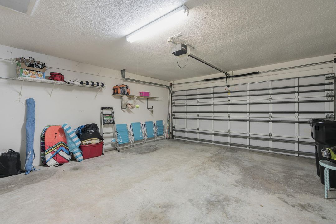 合同活跃: $315,000 (2 贝兹, 2 浴室, 1444 平方英尺)