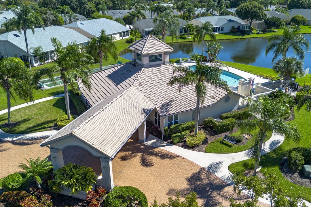 合同活跃: $315,000 (2 贝兹, 2 浴室, 1444 平方英尺)