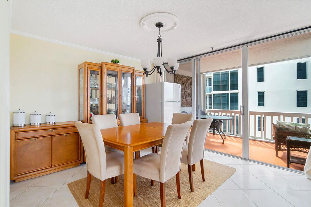 На продажу: $430,000 (2 спален, 2 ванн, 1350 Квадратных фут)