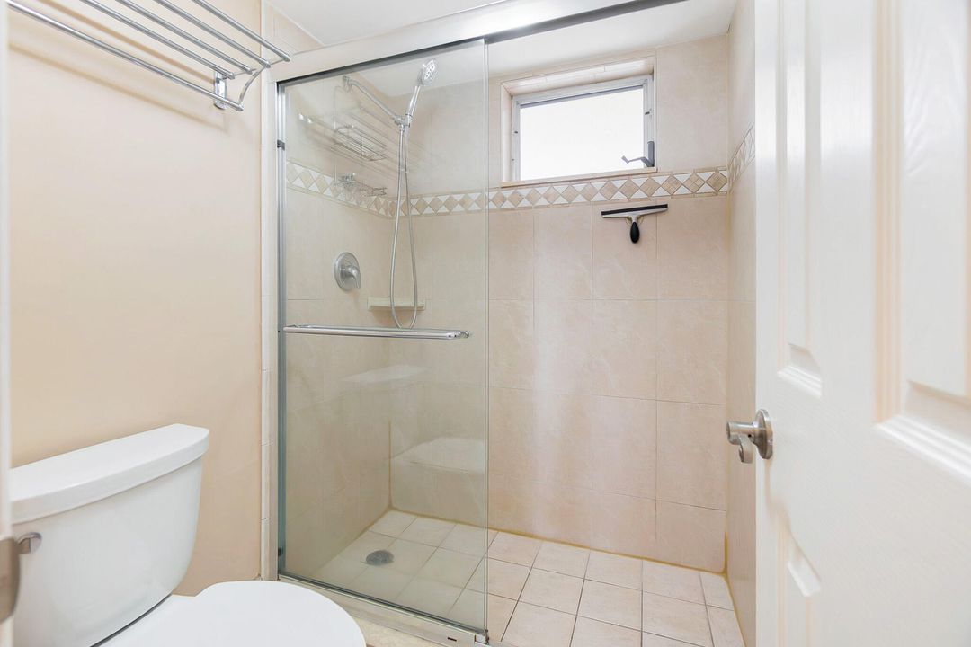 На продажу: $430,000 (2 спален, 2 ванн, 1350 Квадратных фут)