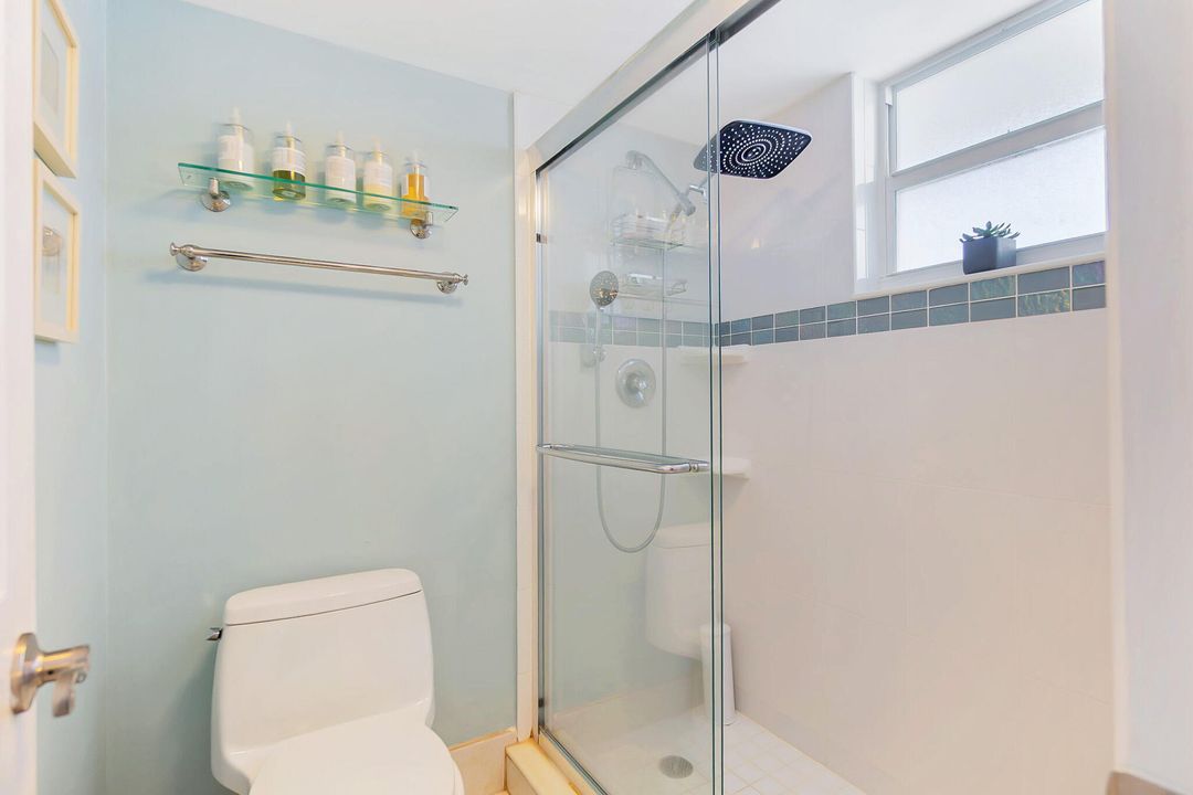 На продажу: $430,000 (2 спален, 2 ванн, 1350 Квадратных фут)